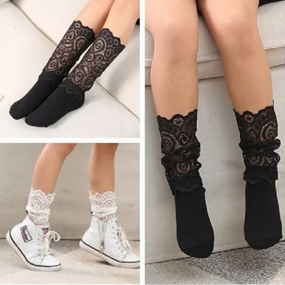 NWT SET OF 2 PAIR LACE SOCKS